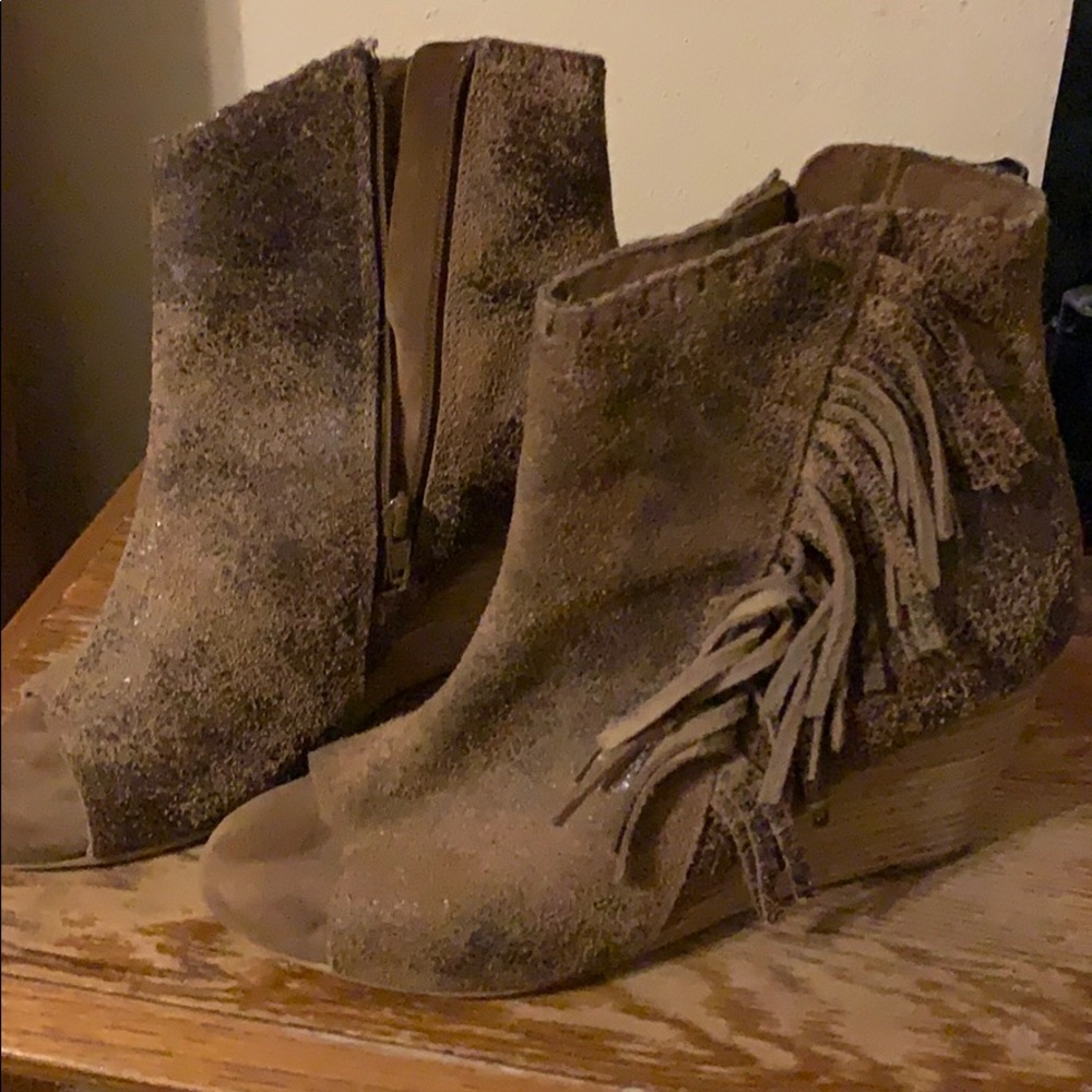 Toeless booties
